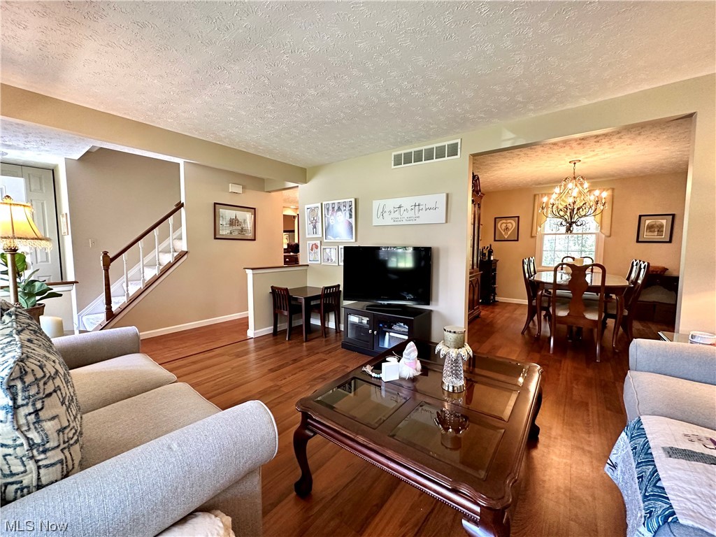 7699 Raglan Drive Northeast Warren, OH 44484 - Photo 5 of 34