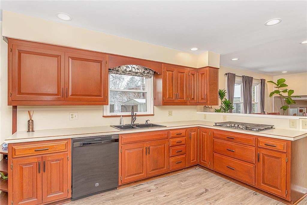 6701 Hythe Road Indianapolis, IN 46220 - Photo 9 of 31 Gallery Image 9