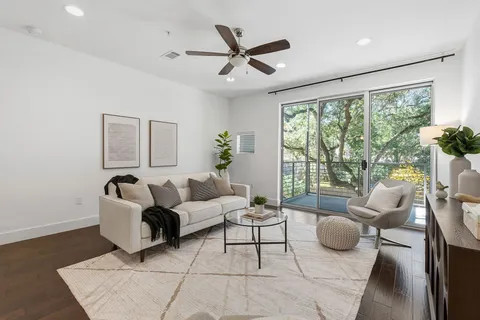 $624,900 | 2002 Glen Allen Street, Unit 104, Austin, TX 78704