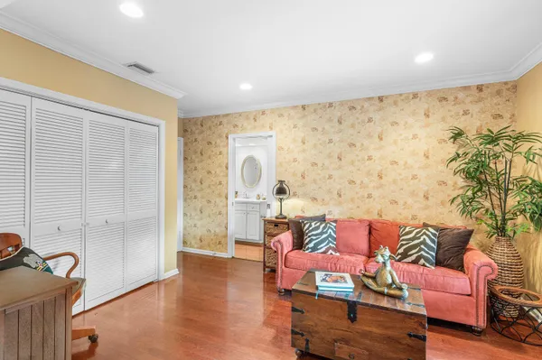 $715,000 | 13329 Polo Club Road, Unit 206, Wellington, FL 33414