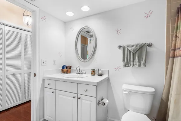 $715,000 | 13329 Polo Club Road, Unit 206, Wellington, FL 33414