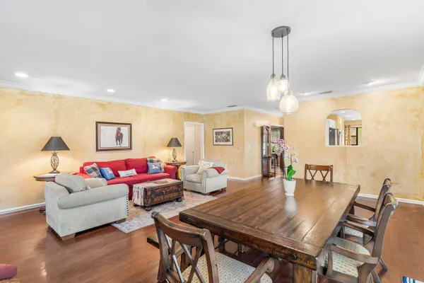 $715,000 | 13329 Polo Club Road, Unit 206, Wellington, FL 33414