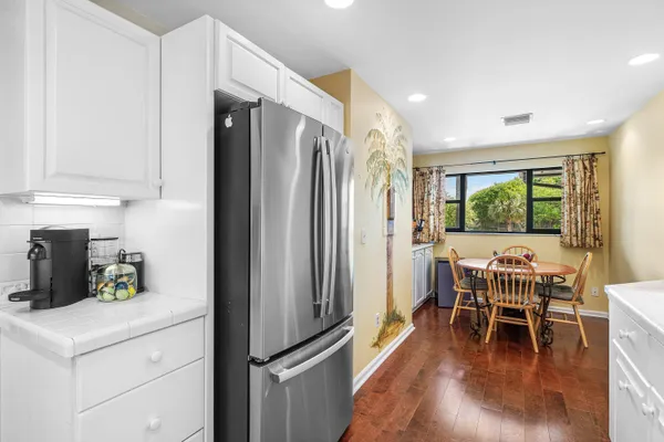 $715,000 | 13329 Polo Club Road, Unit 206, Wellington, FL 33414