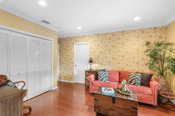 $715,000 | 13329 Polo Club Road, Unit 206, Wellington, FL 33414