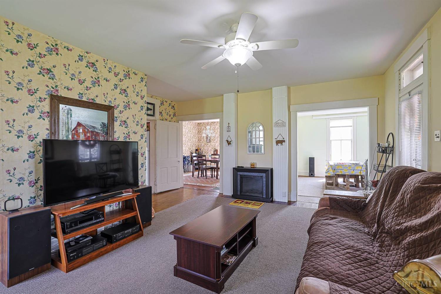 3686 Cincinnati Brookville Road Hamilton, OH 45013 - Photo 7 of 57