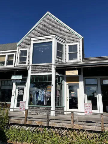 $670,000 | 79 Beach Road, Unit 9, Vineyard Haven, MA 02568