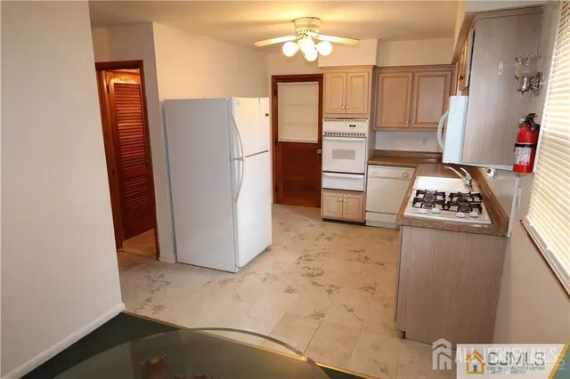 $3,100 | 101 Stelton Road, Piscataway, NJ 08854