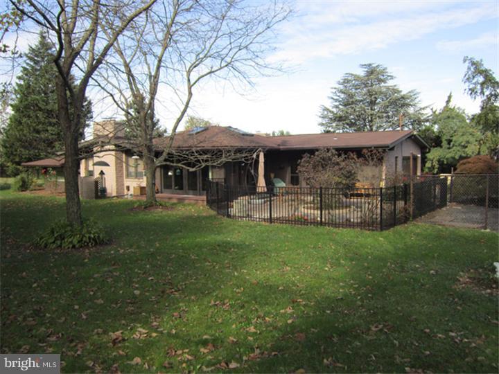 2027 Ridge Road Telford, PA 18969 - Photo 3 of 25 Exterior Back