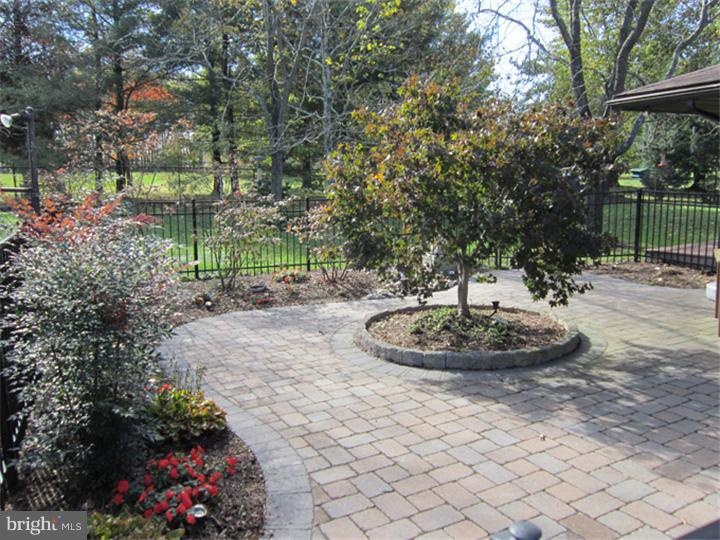 2027 Ridge Road Telford, PA 18969 - Photo 23 of 25 Patio