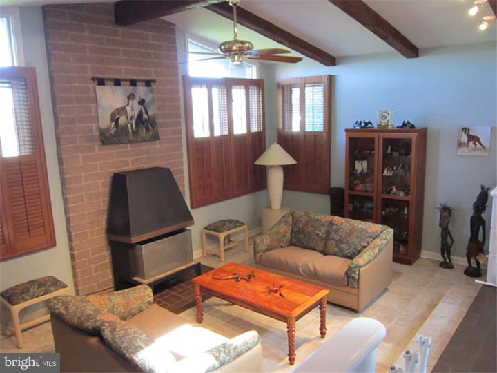 2027 Ridge Road Telford, PA 18969 - Photo 7 of 25 Living Room