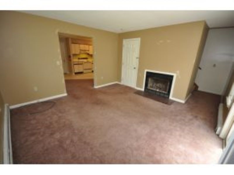46 Emerson Road Durham, NH 03824 - Photo 3 of 10