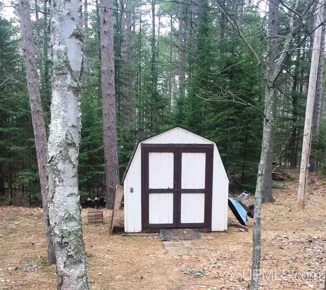 270 Riverside Road Marquette, MI 49855 - Photo 3 of 38 Gallery Image 3