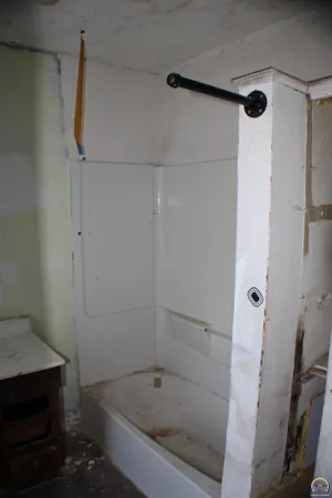 $49,900 | 217 Southwest Tyler Street, Topeka, KS 66603