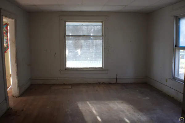 $49,900 | 217 Southwest Tyler Street, Topeka, KS 66603