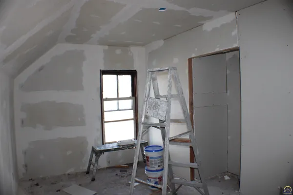 $49,900 | 217 Southwest Tyler Street, Topeka, KS 66603