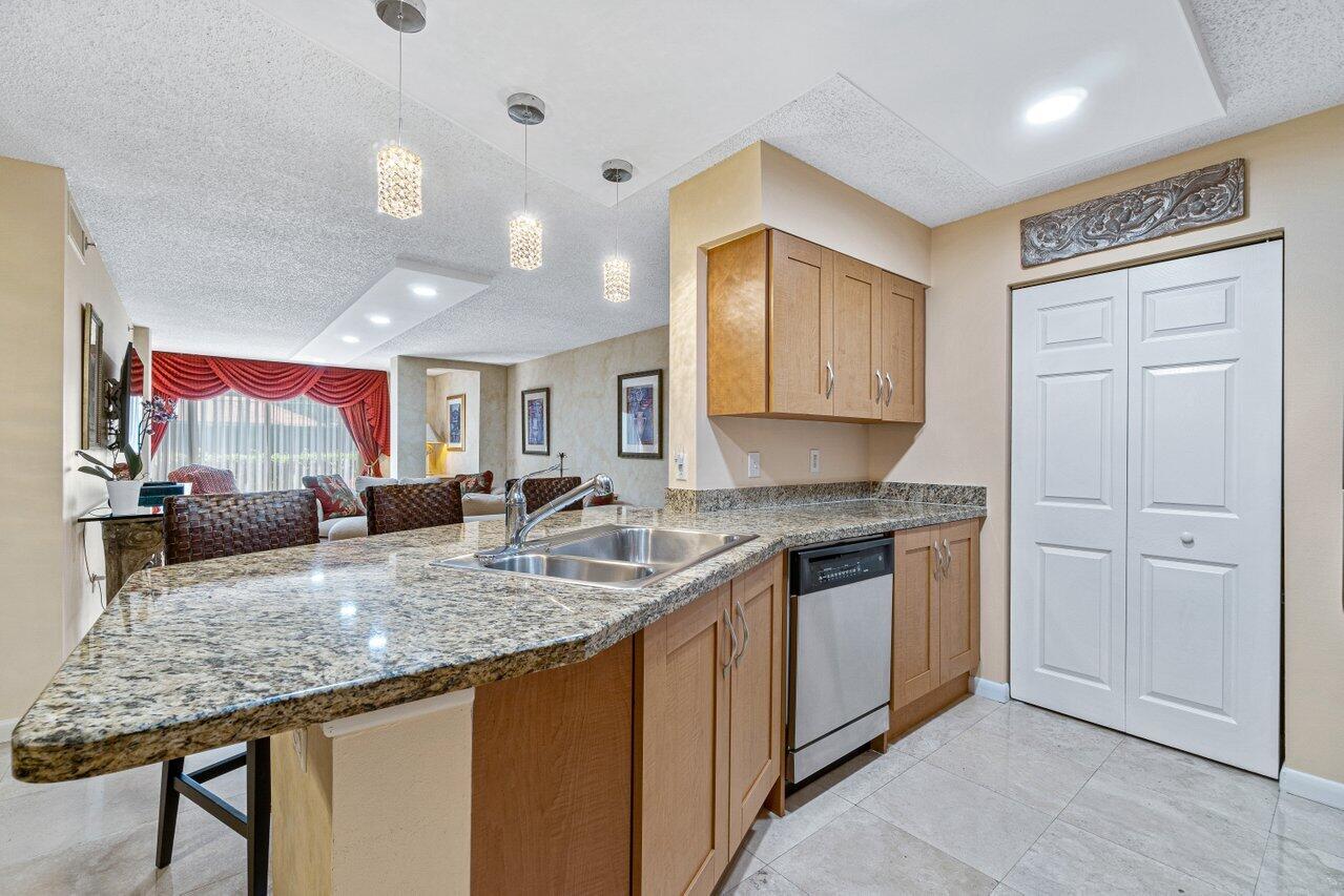 3151 Clint Moore Road, Unit 104 Boca Raton, FL 33496 - Photo 11 of 38 4563