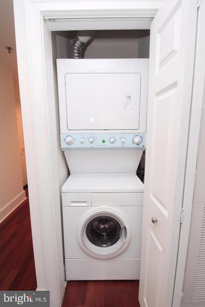 1500 Chestnut Street, Unit 4F Philadelphia, PA 19102 - Photo 13 of 15 Stackable Washer/Dryer