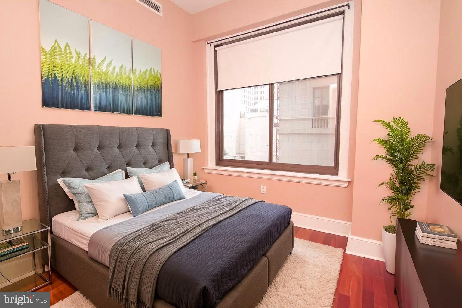 1500 Chestnut Street, Unit 4F Philadelphia, PA 19102 - Photo 9 of 15 Virtually Staged Bedroom 2