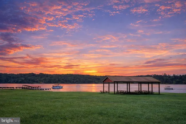 $2,800 | 20 Sandy Lane, Stafford, VA 22554