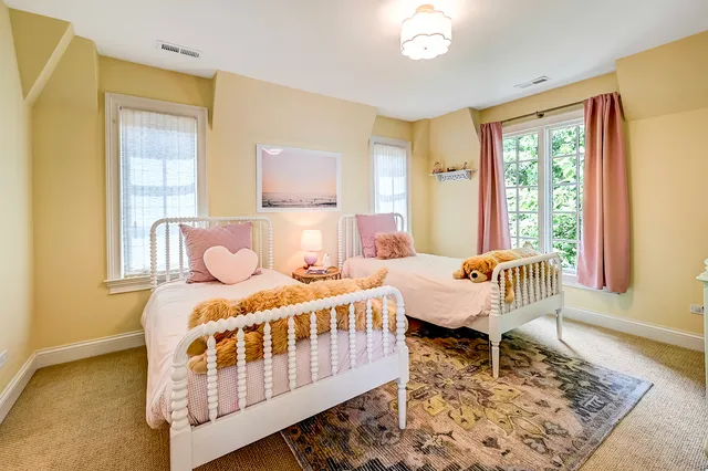 $2,100,000 | 4537 Clausen Avenue, Western Springs, IL 60558