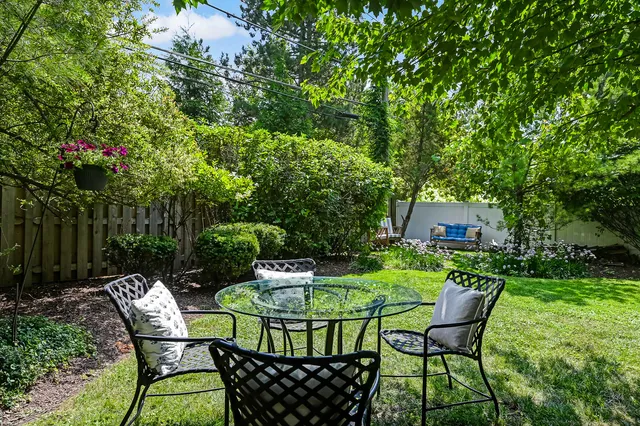 $2,100,000 | 4537 Clausen Avenue, Western Springs, IL 60558