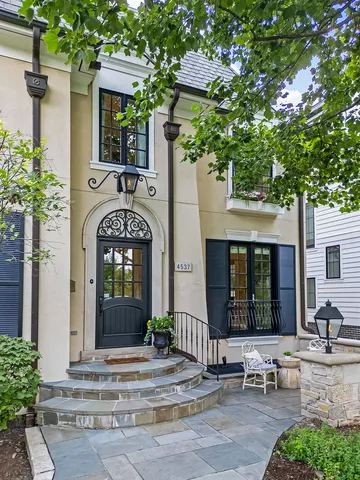 $2,100,000 | 4537 Clausen Avenue, Western Springs, IL 60558