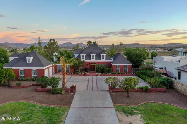 $1,000,000 | 4024 Roadside Court, El Paso, TX 79922