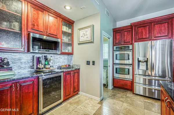 $1,000,000 | 4024 Roadside Court, El Paso, TX 79922