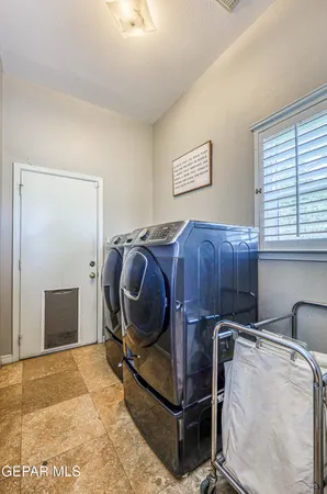 $1,000,000 | 4024 Roadside Court, El Paso, TX 79922