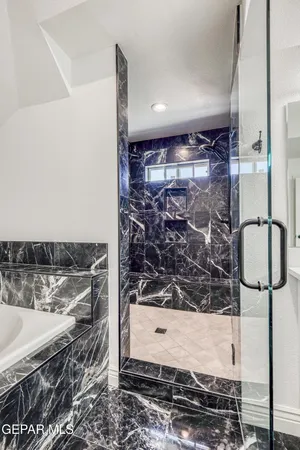 $1,000,000 | 4024 Roadside Court, El Paso, TX 79922