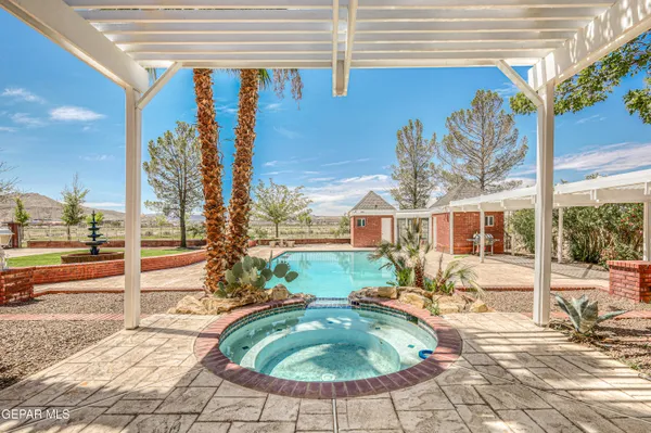 $1,000,000 | 4024 Roadside Court, El Paso, TX 79922
