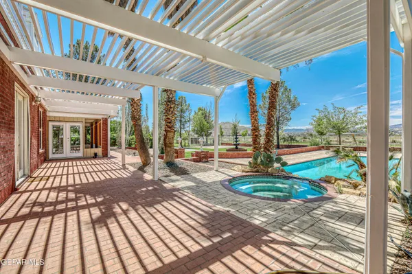 $1,000,000 | 4024 Roadside Court, El Paso, TX 79922