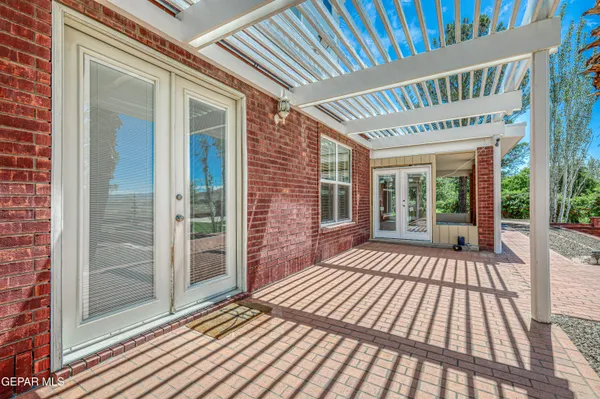 $1,000,000 | 4024 Roadside Court, El Paso, TX 79922