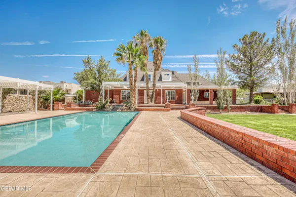 $1,000,000 | 4024 Roadside Court, El Paso, TX 79922
