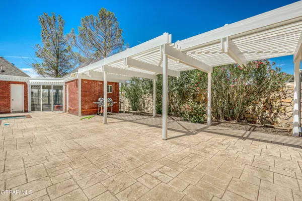 $1,000,000 | 4024 Roadside Court, El Paso, TX 79922
