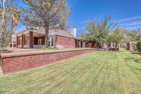 $1,000,000 | 4024 Roadside Court, El Paso, TX 79922