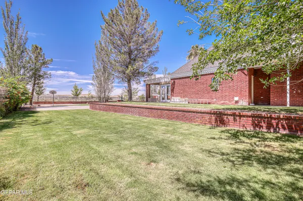 $1,000,000 | 4024 Roadside Court, El Paso, TX 79922
