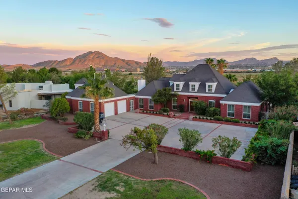 $1,000,000 | 4024 Roadside Court, El Paso, TX 79922