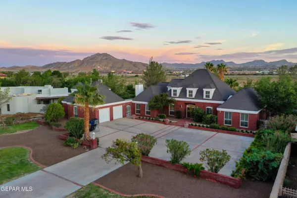 $1,000,000 | 4024 Roadside Court, El Paso, TX 79922