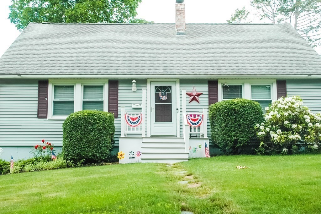 33 Baltic Road Worcester, MA 01607 - Photo 2 of 21 Gallery Image 2