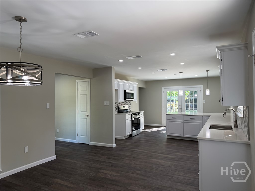 199 Ponderosa Road Richmond Hill, GA 31324 - Photo 7 of 33