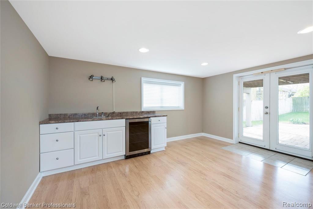 408 Romeo Road Rochester, MI 48307 - Photo 23 of 34