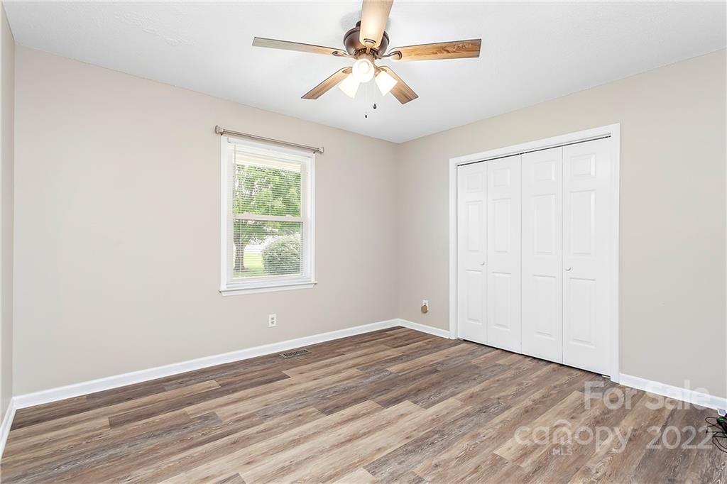 4405 Hickory Grove Road Gastonia, NC 28056 - Photo 15 of 18 Gallery Image 15