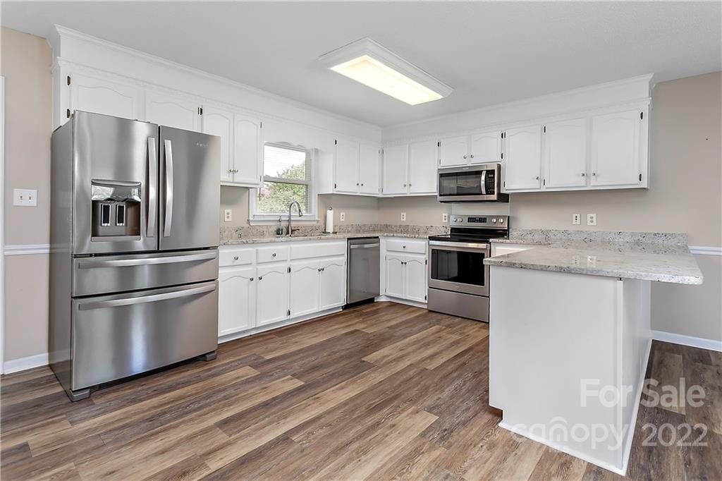 4405 Hickory Grove Road Gastonia, NC 28056 - Photo 6 of 18 Gallery Image 6