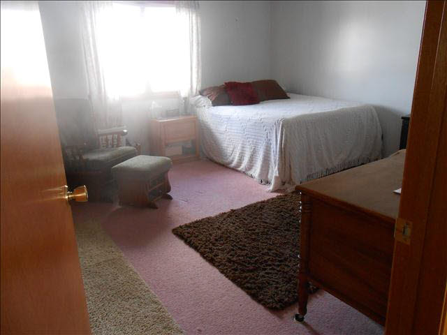 8699 US Turnpike Road Newport, MI 48166 - Photo 16 of 20 20346400-15.JPG