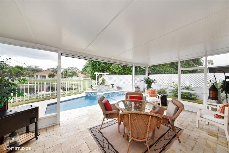 138 Hampton Circle Jupiter, FL 33458 - Photo 14 of 37 13_138HamptonCir_85_Patio_LowRes