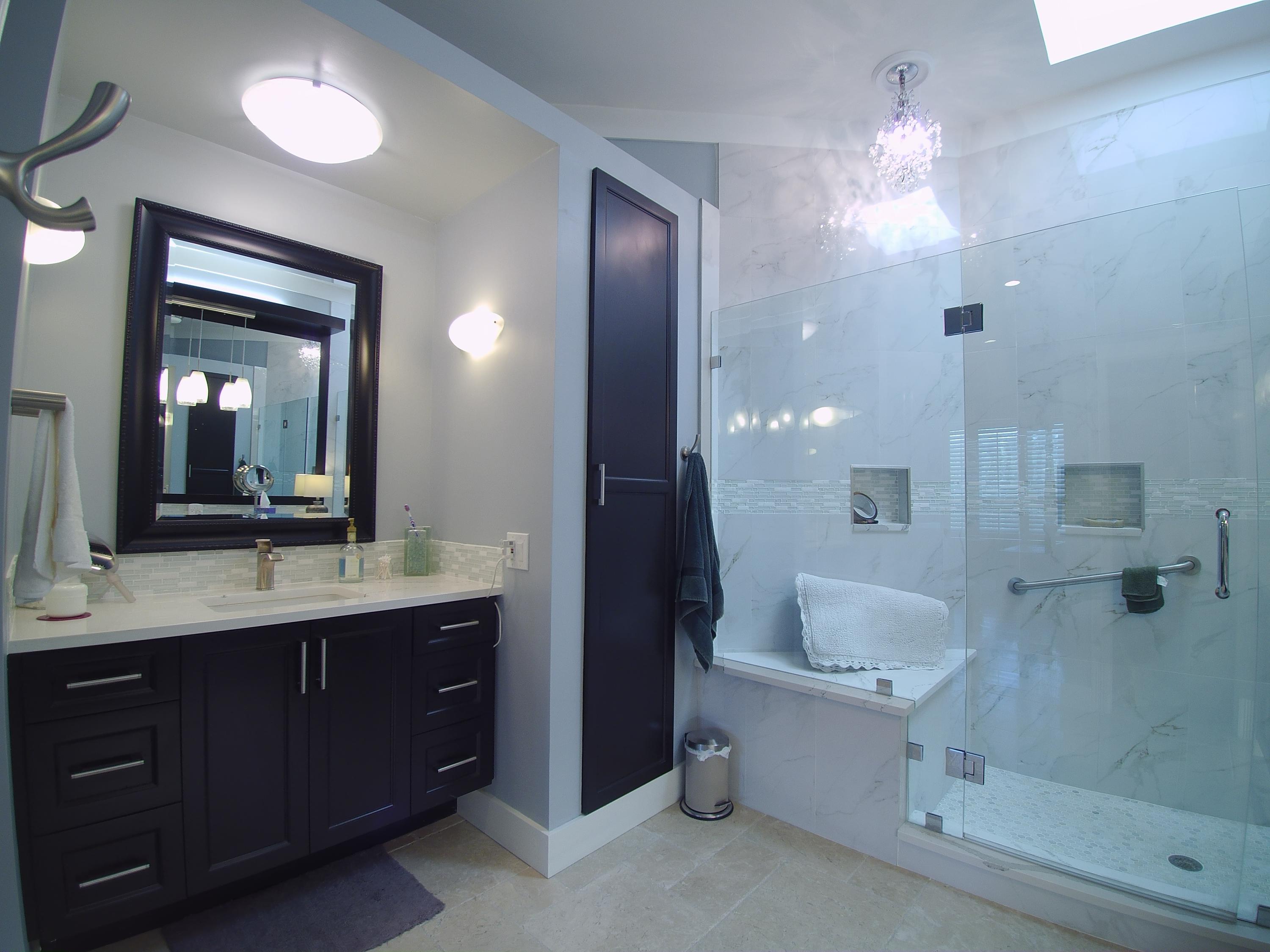 138 Hampton Circle Jupiter, FL 33458 - Photo 10 of 37 Master bathroom