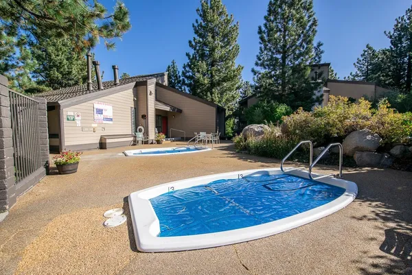 $1,015,000 | 362 Old Mammoth Road, Unit 4, Mammoth Lakes, CA 93546