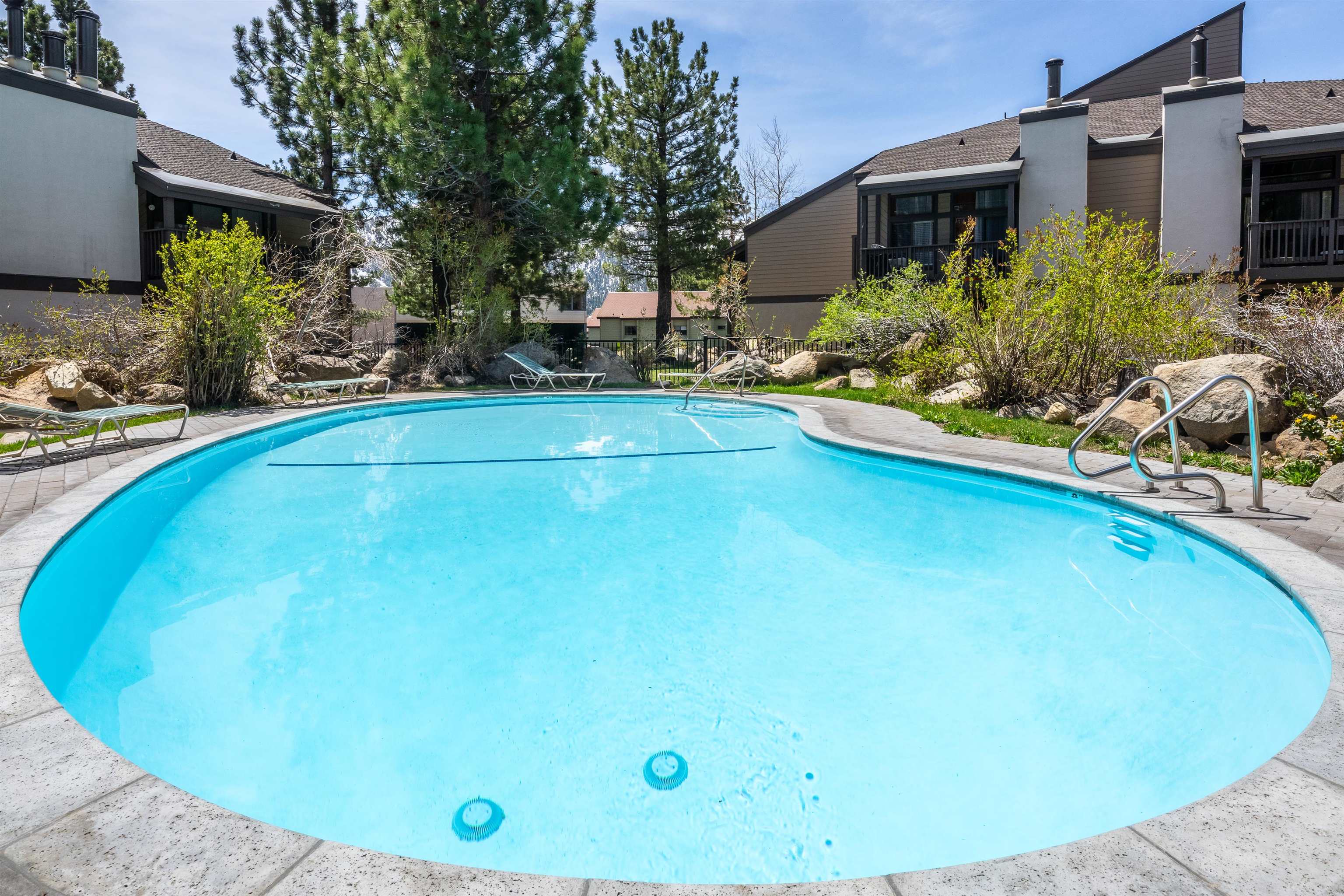 362 Old Mammoth Road, Unit 4 Mammoth Lakes, CA 93546 - Photo 48 of 50 Community pool featuring a patio