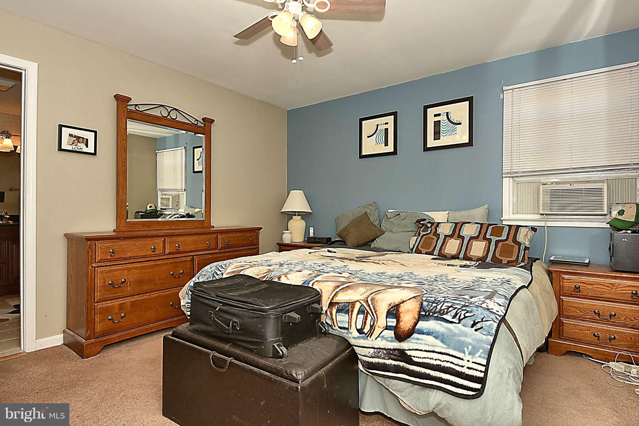 5649 Inverchapel Road Springfield, VA 22151 - Photo 6 of 20 Bedroom (Master)